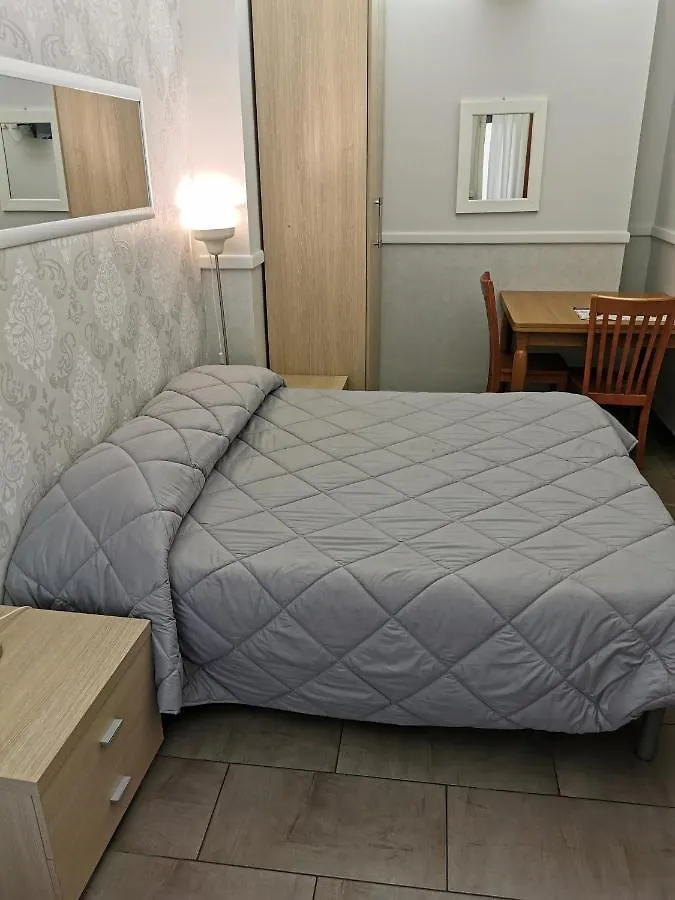 Bed & Breakfast Bed And Breakfast Piramide Rome
